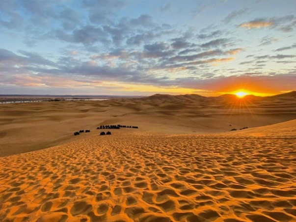 c-4-day desert tour to Merzouga